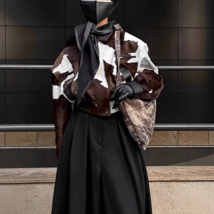 Damen modische Kurzjacke im auffälligen Kuhfell-Look mit Lederakzenten Drune