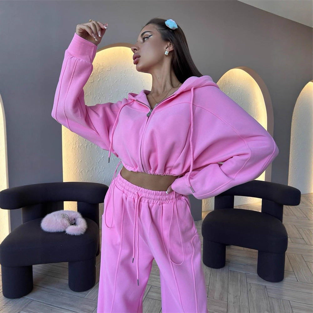 Damen Cropped Hoodie und weite Sweatpants Kombi Drune