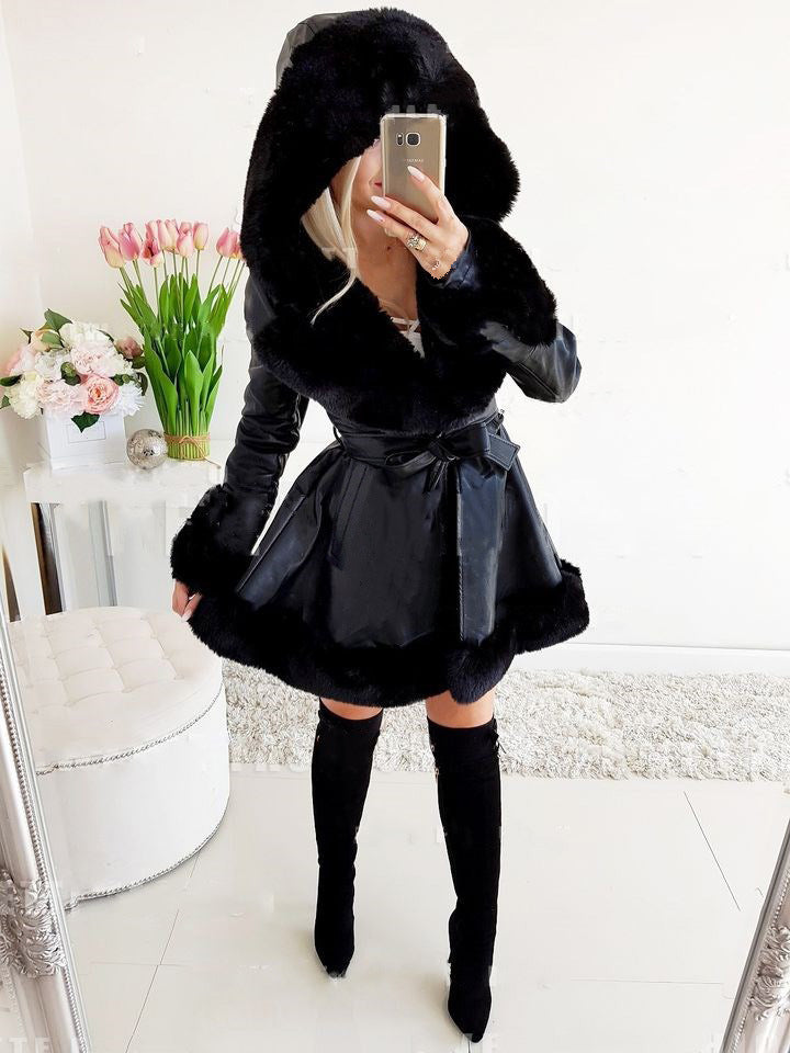 Damen Luxusjacke mit weichem Kunstfellkragen und abnehmbarer Kapuze Drune