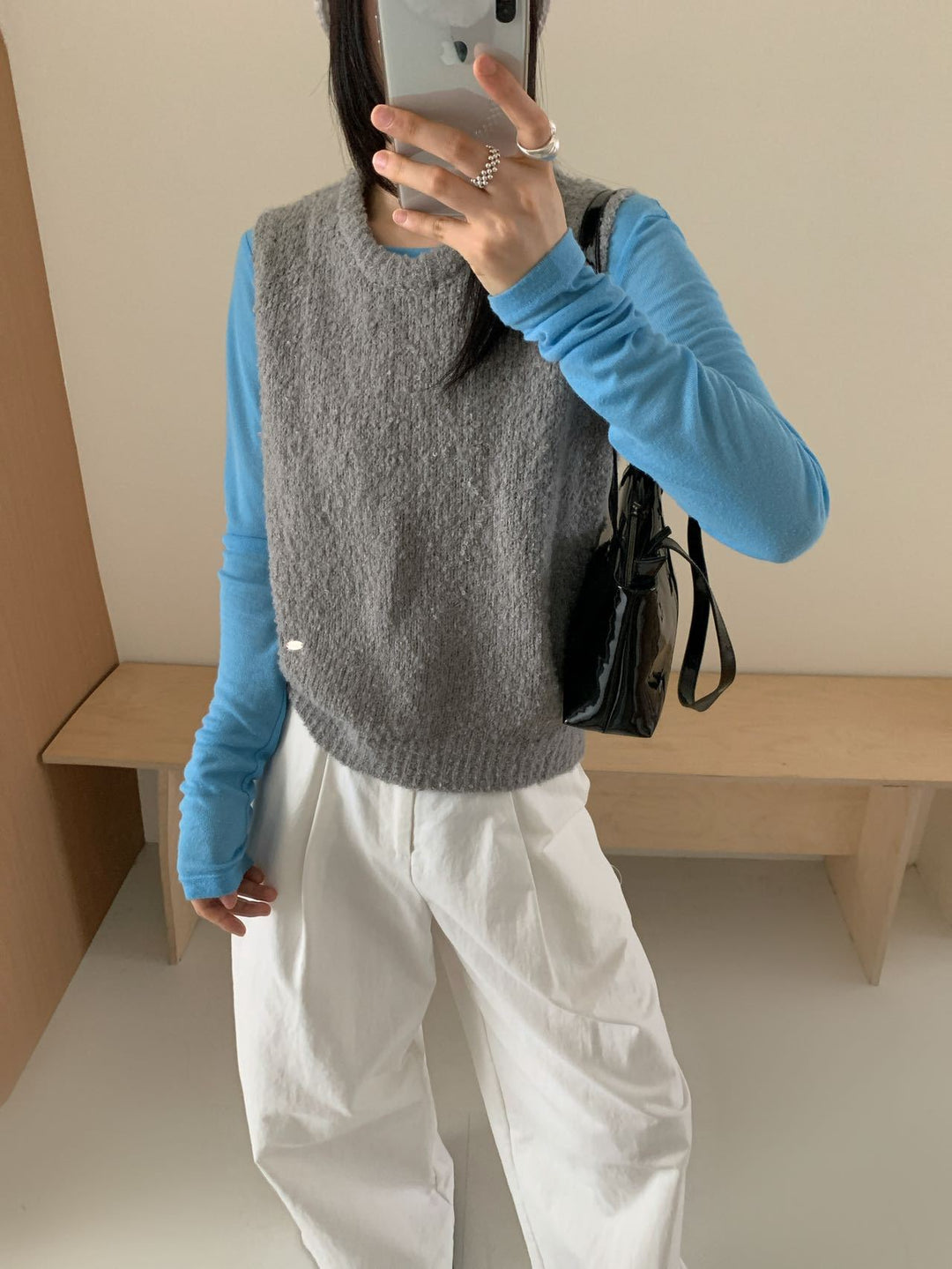 Damen Strickweste mit weichem, flauschigem Material und modernem Schnitt Drune