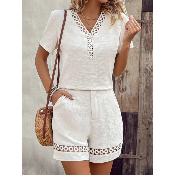 Damen Kurzoverall mit dekorativen Cut-Outs und elastischem Taillenzug Drune