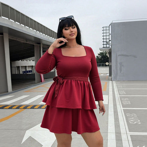 Damen Minikleid mit quadratischem Ausschnitt und rüschenbetontem Taillenband Drune