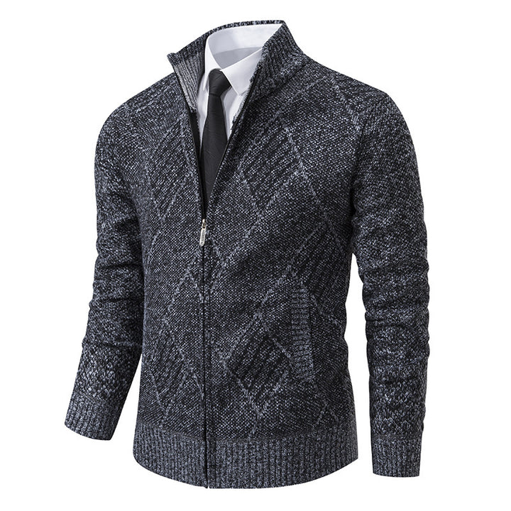 Herren modische Strickjacke mit hohem Kragen und stilvollem Zopfmuster Drune