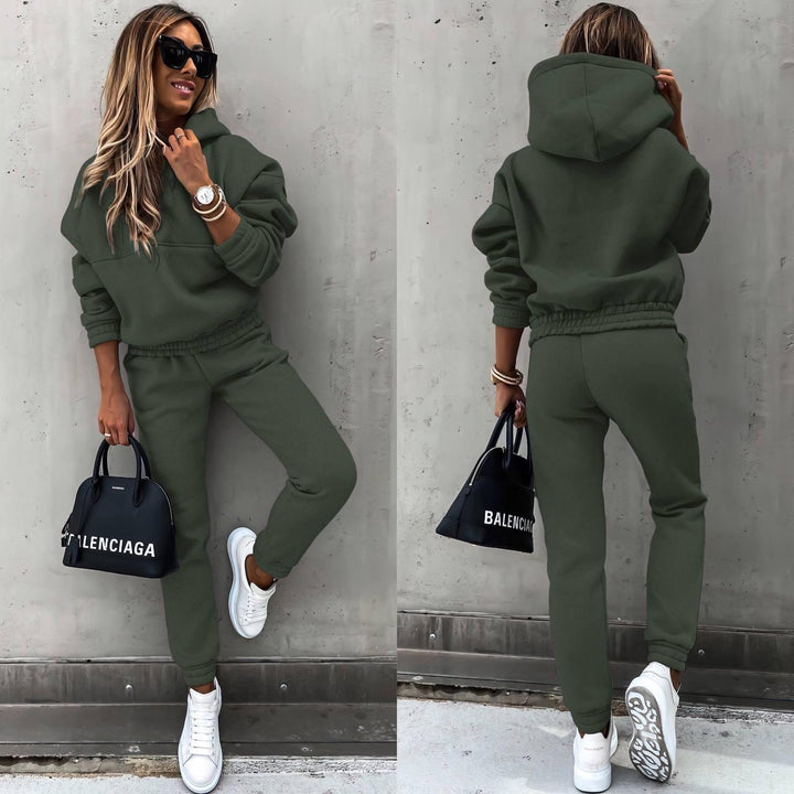 Jogginganzug Damen sportlich aus weichem Material