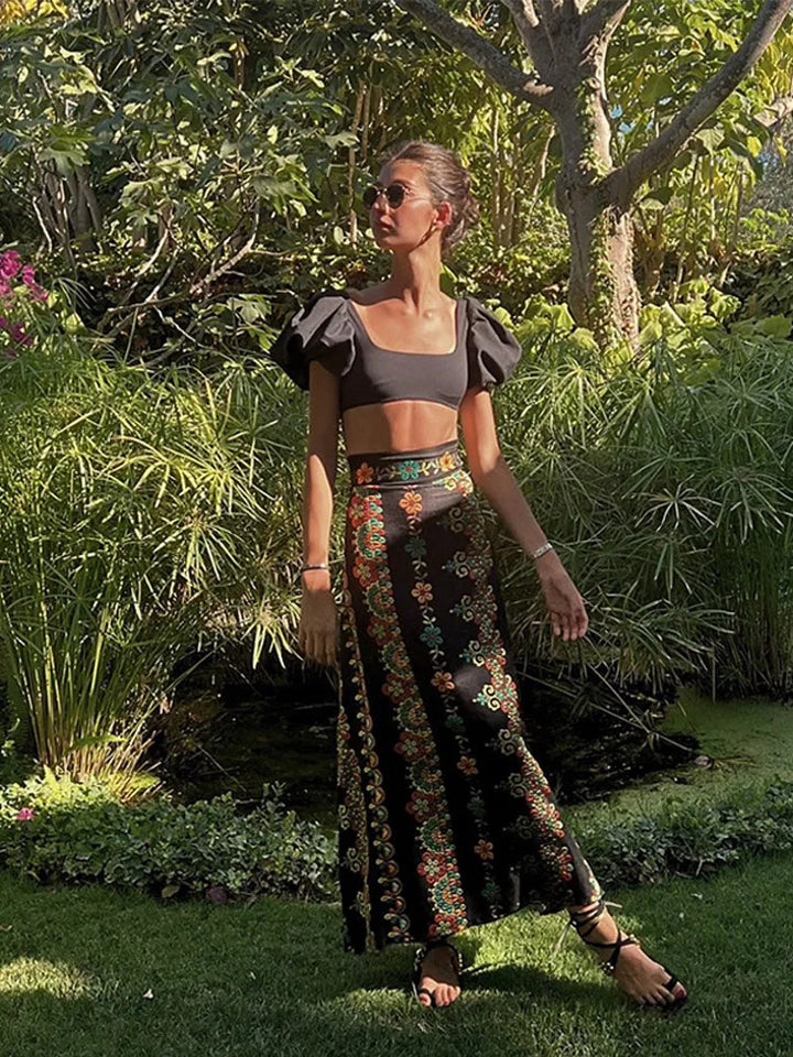 Damen Zweiteiliges Outfit mit kurzem Oberteil und floralem Maxirock Drune
