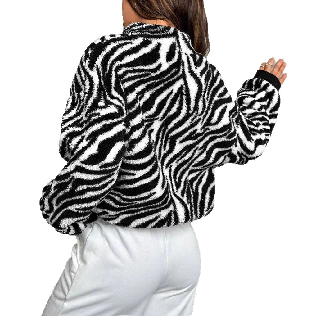 Damen Fleece-Pullover mit halbhohem Kragen und rustikalem Kuhmuster Drune