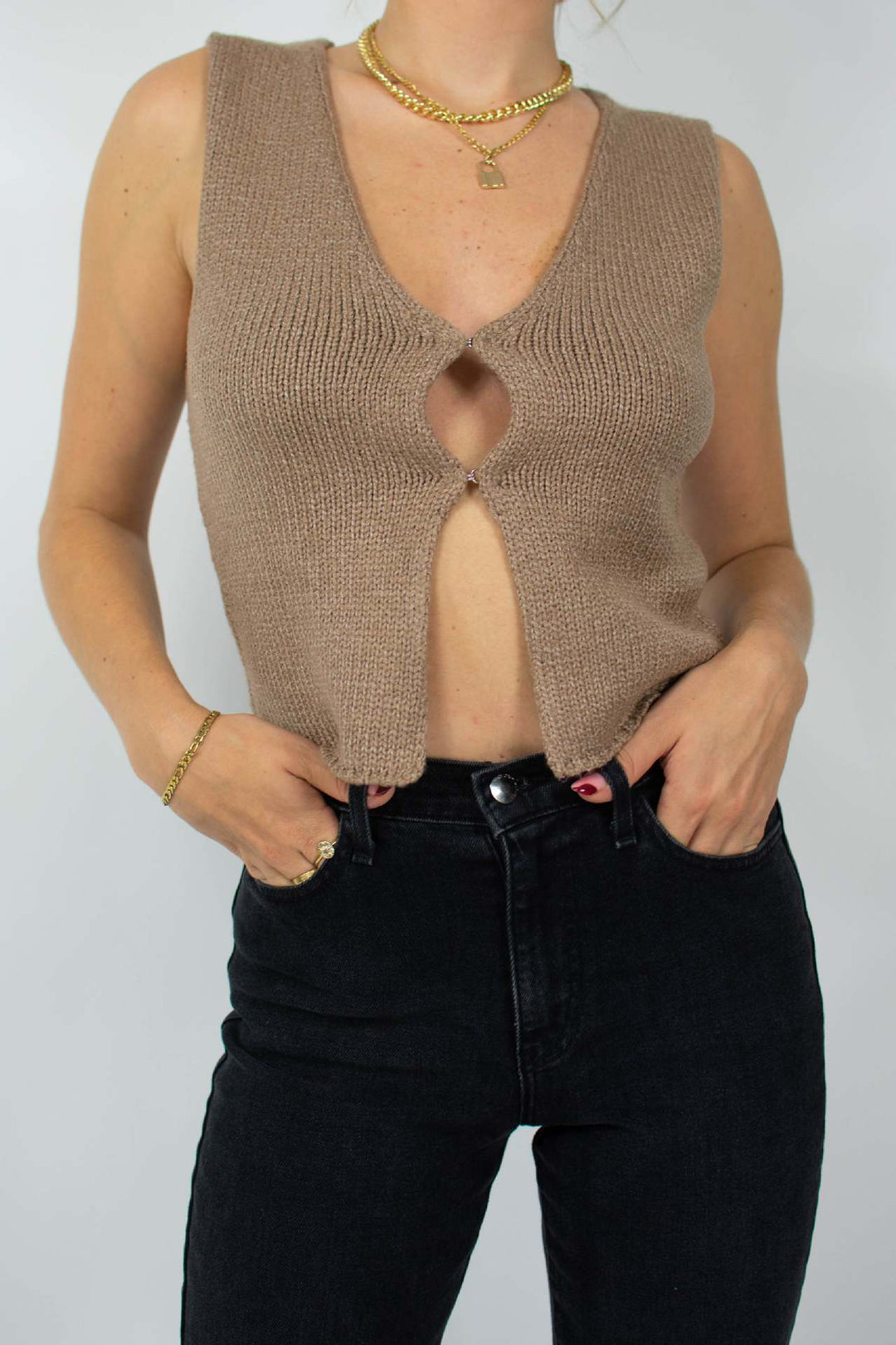 Damen gestricktes Crop-Top mit schickem V-Ausschnitt und dekorativem Schlüsselverschluss Drune