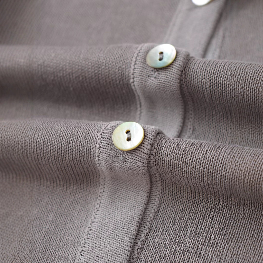 Damen Elegante Strickjacke mit feiner Knopfleiste und Rundhalsausschnitt Drune