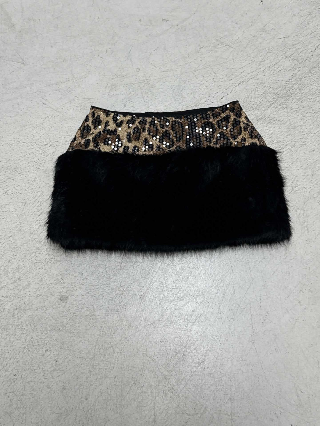 Damen Glamouröses Set mit Pailletten und Kunstfell Drune