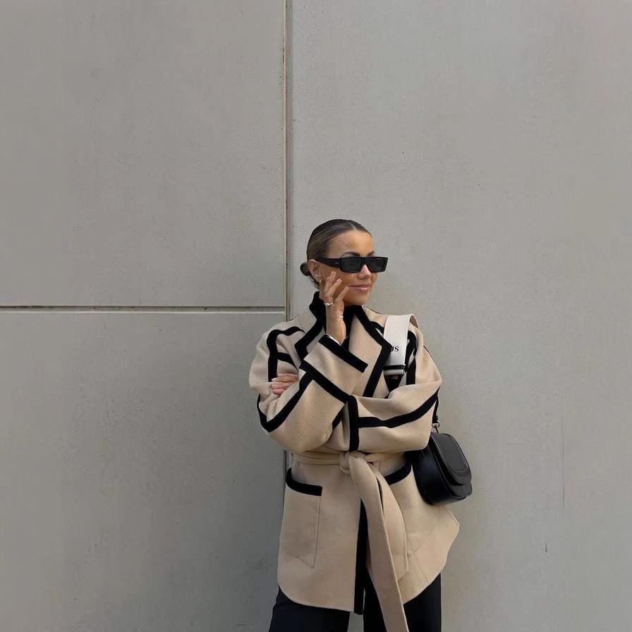 Damen modische Oversized-Mantel mit Gürtel und grafischen Kontrasten Drune
