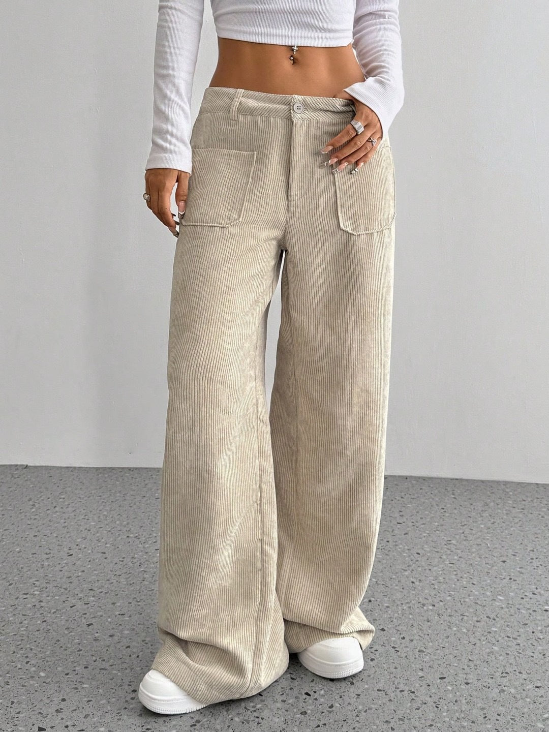 Damen weit geschnittene Cordhose mit praktischen Taschen Drune