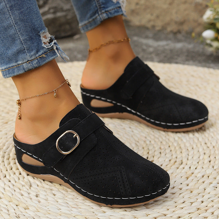 Damen geschlossene Clogs mit dekorativen Lochmustern und eleganter Schnalle Drune