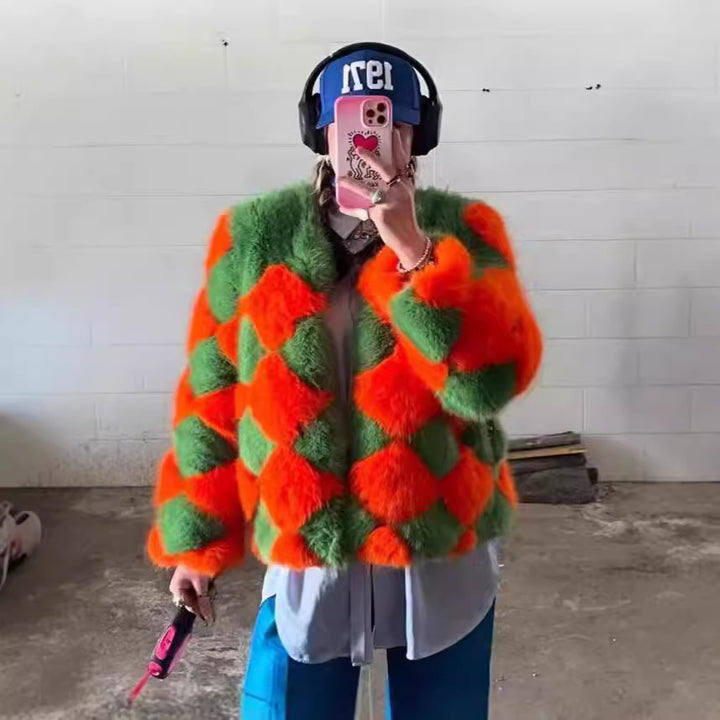Damen auffällige Kunstpelzjacke mit innovativem Karomuster und kurzem Schnitt Drune