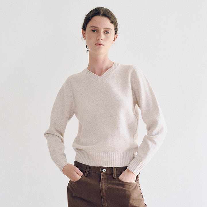 Damen Feinstrickpullover mit V-Ausschnitt und breitem Bündchen Drune