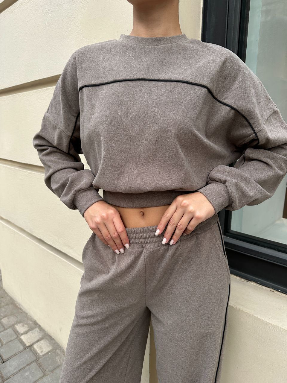 Damen Sportliches Oberteil und Hose Set mit elastischem Bund und Kontrastnähten Drune