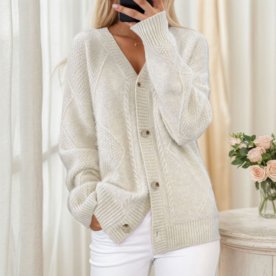 Damen Strickjacke mit geflochtenem Muster und eleganter Knopfdetail Drune
