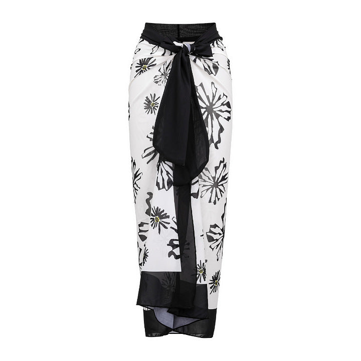 Damen Bikiniset mit besonderem Blumendekor und langem Wickelrock Drune