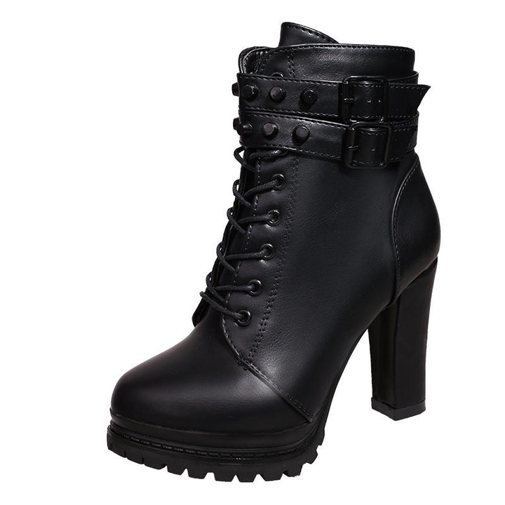 Damen Stiefeletten mit modischem Riemen und robustem Profilsohle Drune