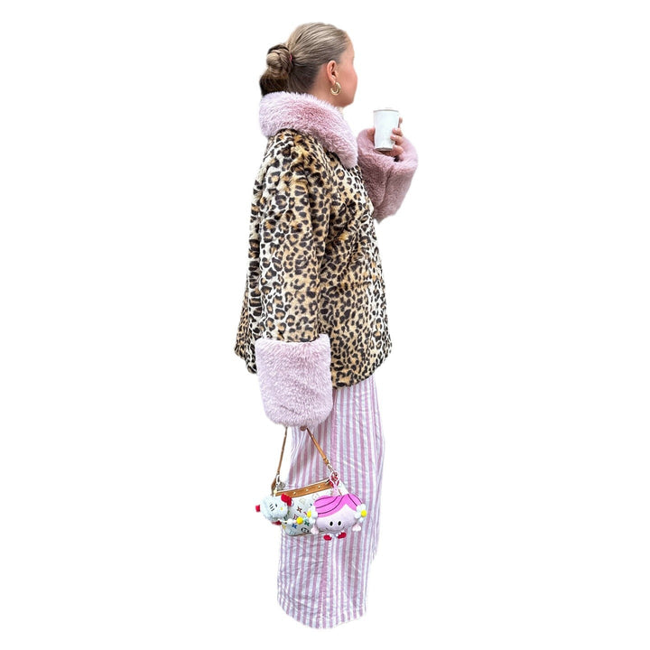 Damen Kunstfelljacke mit modernem Leopardenmuster und kuscheligem Kragen Drune