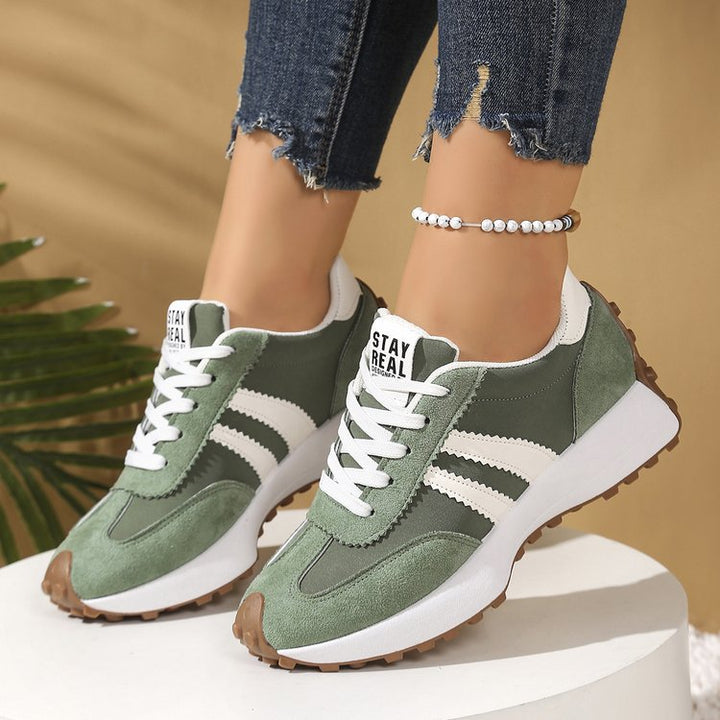 Damen nan retro-inspirierte Plateausneaker aus Veloursleder-Optik mit profilierter Gummisohle Drune