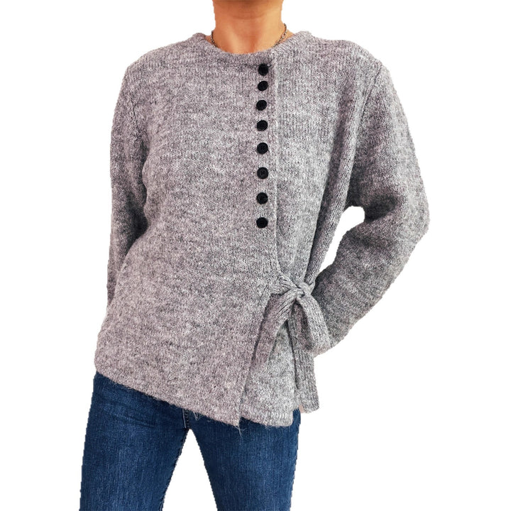 Damen verspielter Strickpullover mit seitlichem Knoten und Knopfdetail Drune