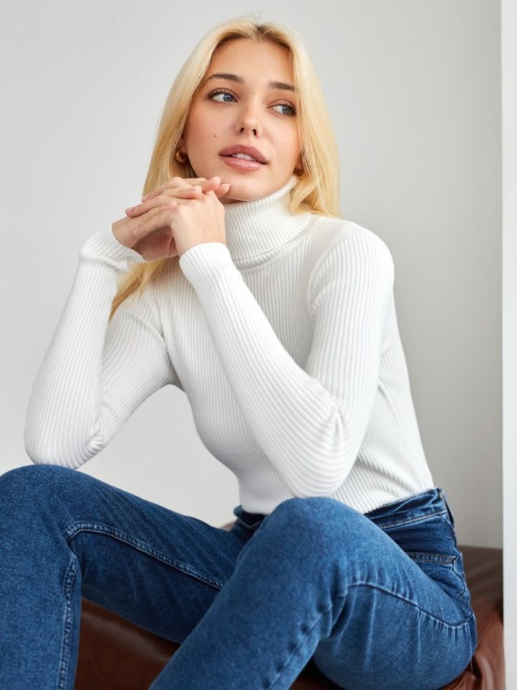 Damen elegante Rippstrickbluse mit hohem Kragen und enganliegendem Schnitt Drune