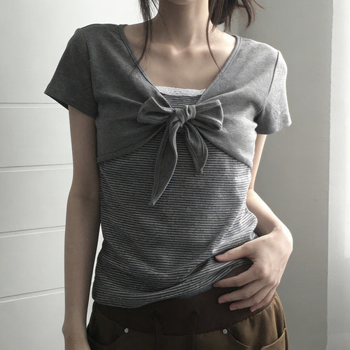 Damen kurzes T-Shirt mit Knoten-Detail und gestreiftem Design Drune