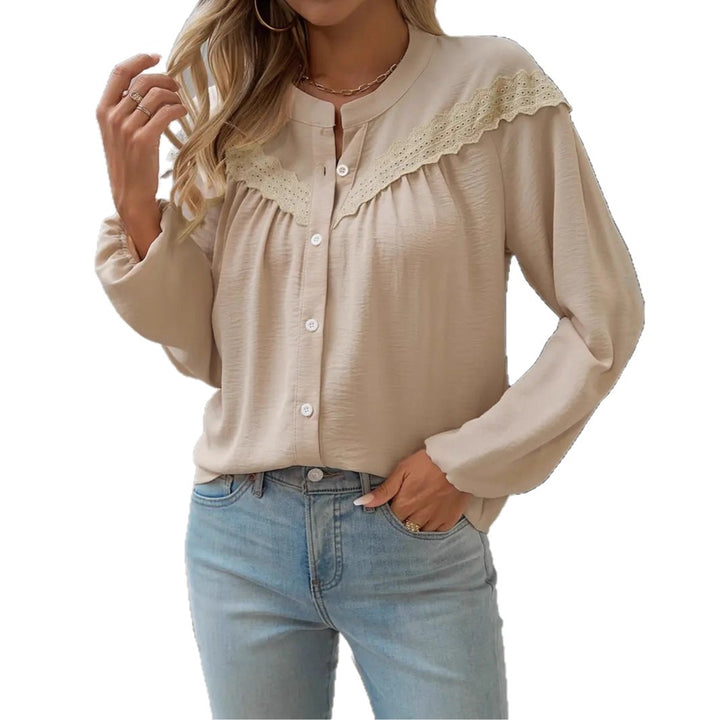 Damen Bluse mit eleganten Rüschendetails und durchgängiger Knopfleiste Drune