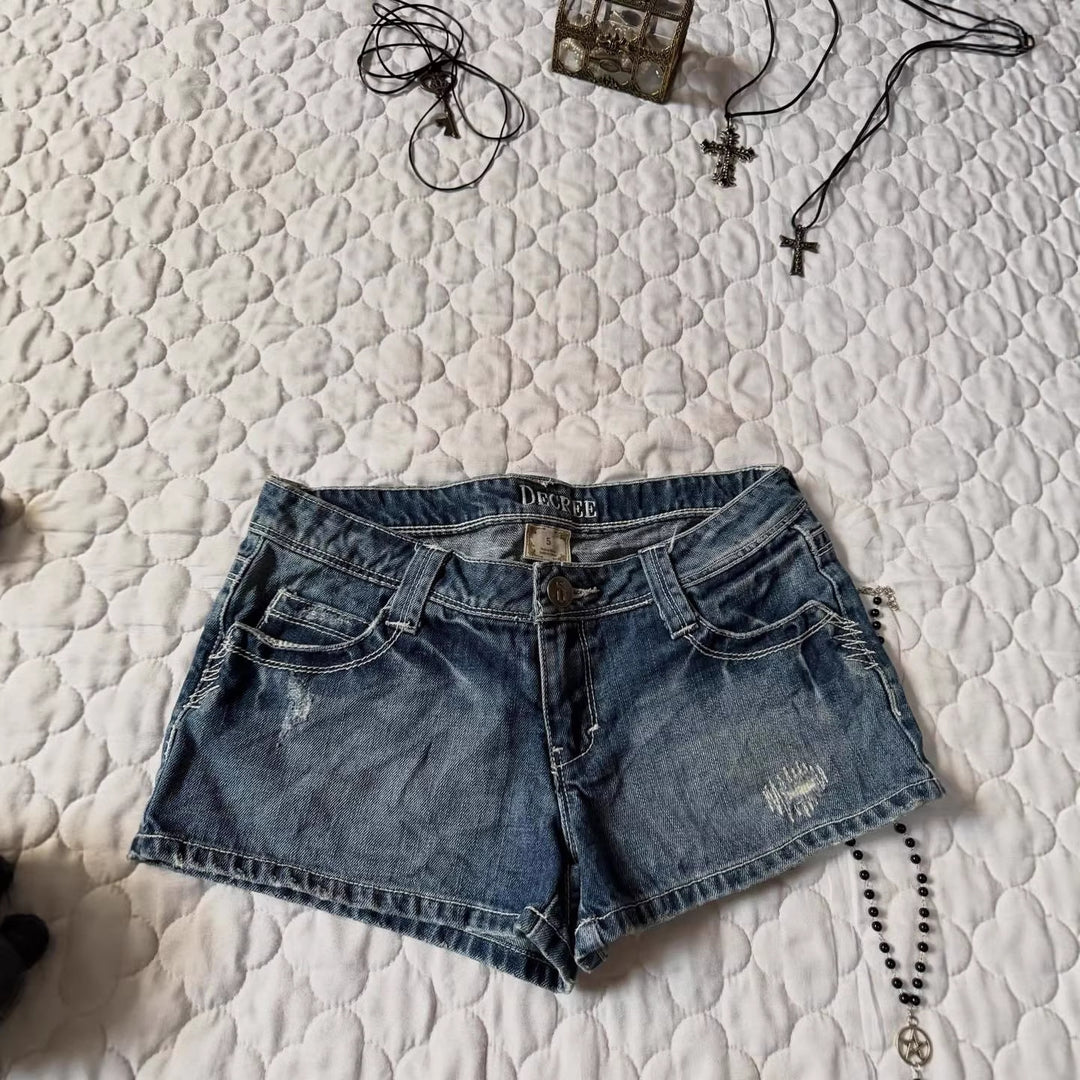 Damen Denim-Shorts mit distressed Details Drune