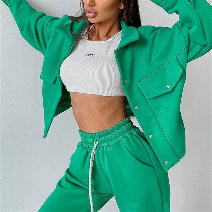 Damen sportliches Freizeit-Set mit trendiger Jacke und bequemen Jogginghosen Drune