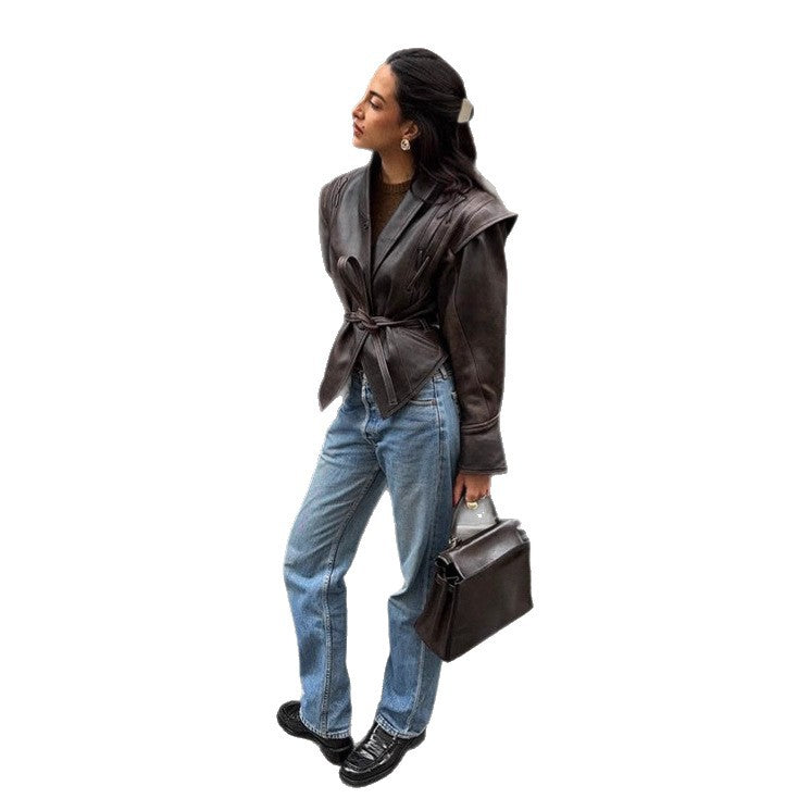 Damen Elegante Kunstlederjacke mit tailliertem Schnitt und breitem Kragen Drune