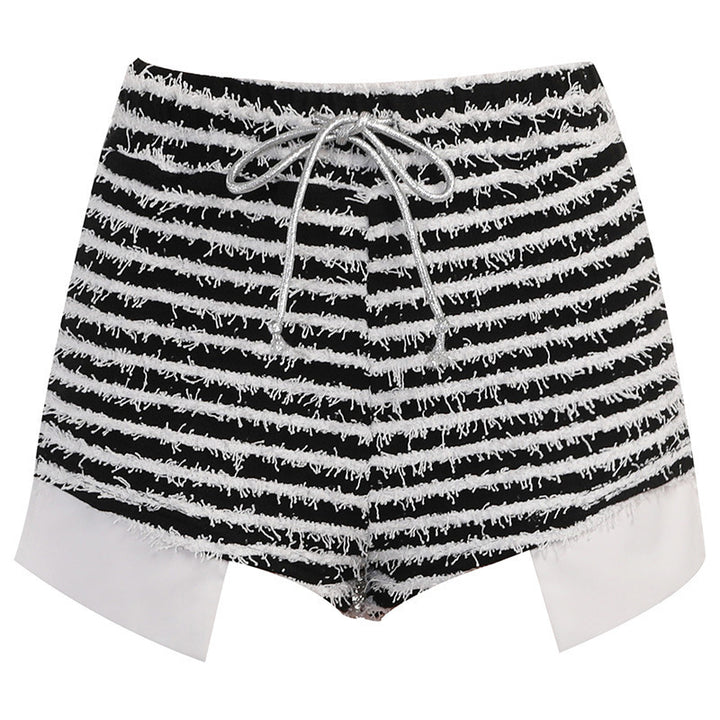 Damen modische Shorts mit innovativem Schnitt und trendigen Kontrastakzenten Drune