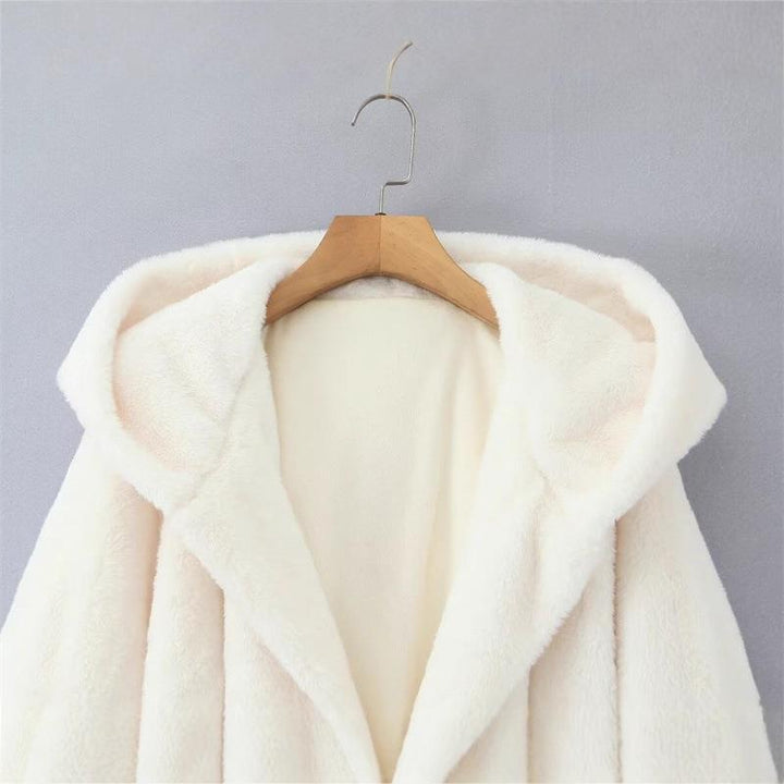 Damen Kapuzenjacke aus kuscheligem Material mit taillierbarem Gürtel und praktischen Taschen Drune
