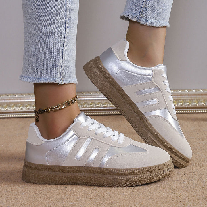Damen Sportliche Sneakers mit satiniertem Obermaterial und Retro-Design Drune