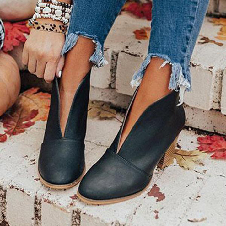 Damen nan knöchelhohe V-Cut Stiefelette mit gestapeltem Blockabsatz und spitz zulaufender Vorderkappe Drune