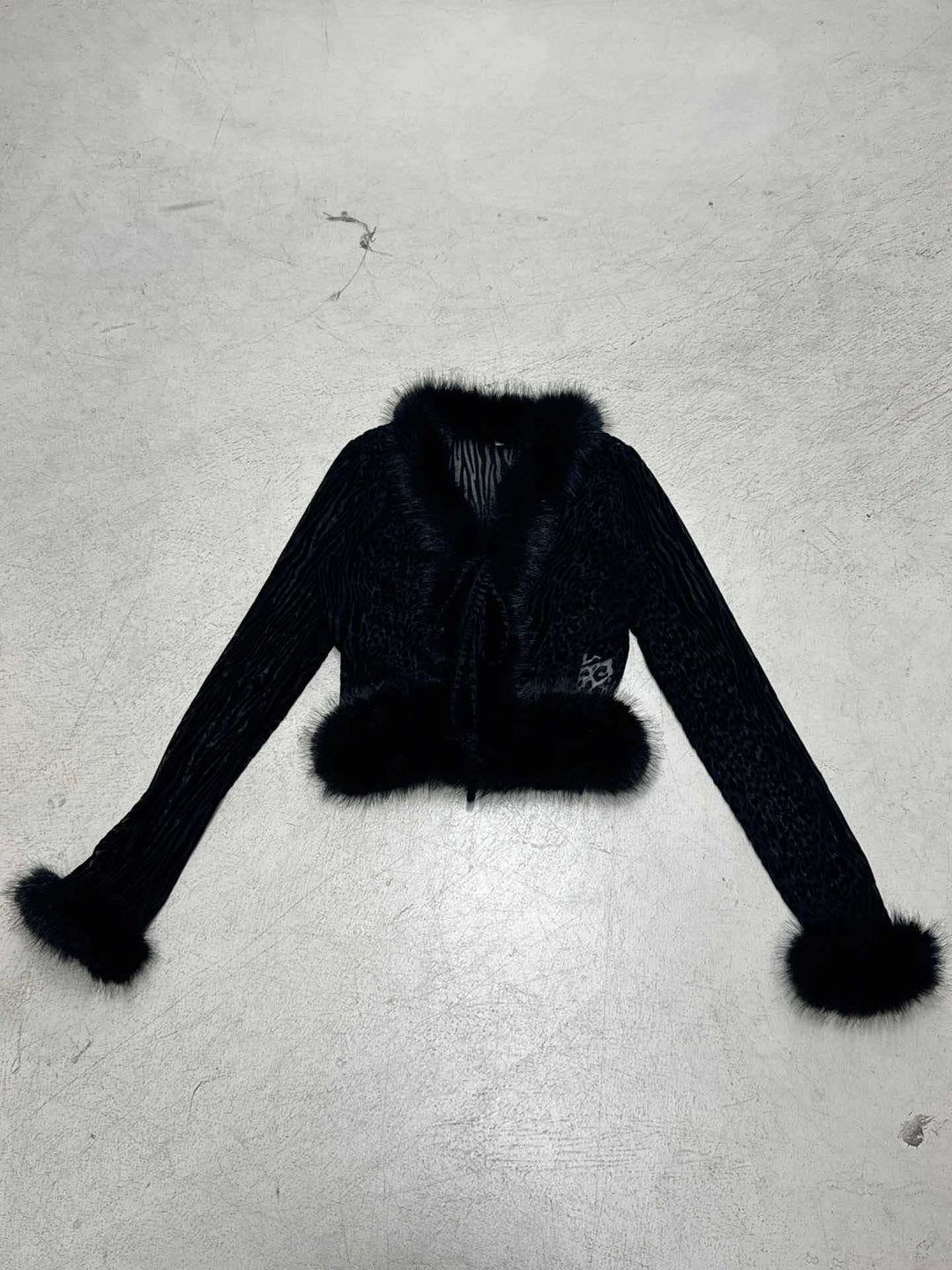 Damen nan kurze Samtjacke mit luxuriösem Kunstfellbesatz an Kragen Saum und Ärmeln Drune