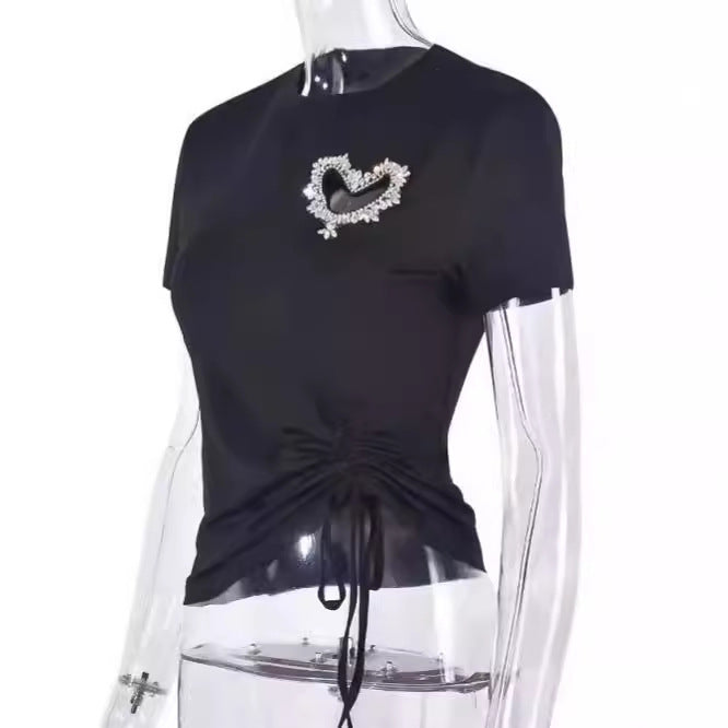 Damen figurbetontes T-Shirt mit Herzausschnitt und Raffung Drune