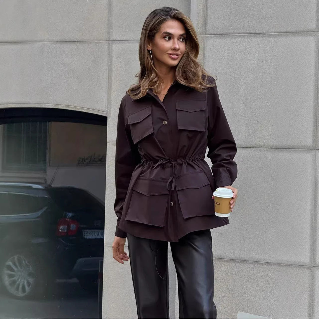 Damen modische Utility-Jacke mit verstellbarem Taillenzug und aufgesetzten Taschen Drune