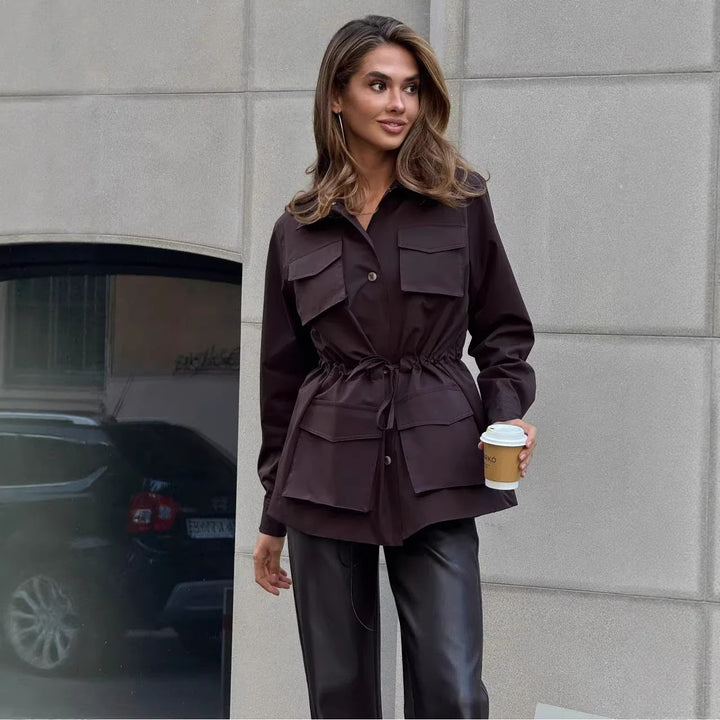 Damen modische Utility-Jacke mit verstellbarem Taillenzug und aufgesetzten Taschen Drune