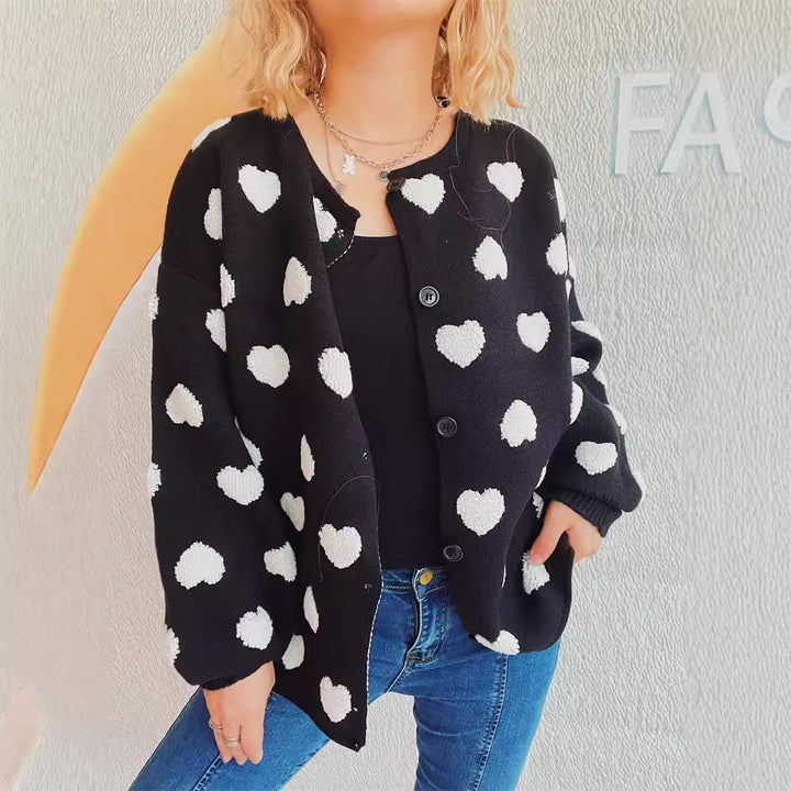 Damen Strickjacke mit Herzen-Muster und lässigem Schnitt Drune