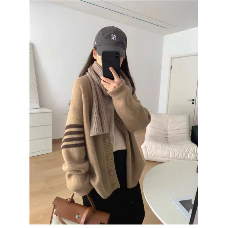 Damen warme und stylische Strickjacke Drune