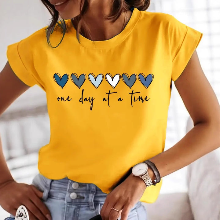 Damen Casual Grafik T-Shirt mit Herzdesign und inspirierendem Zitat Drune