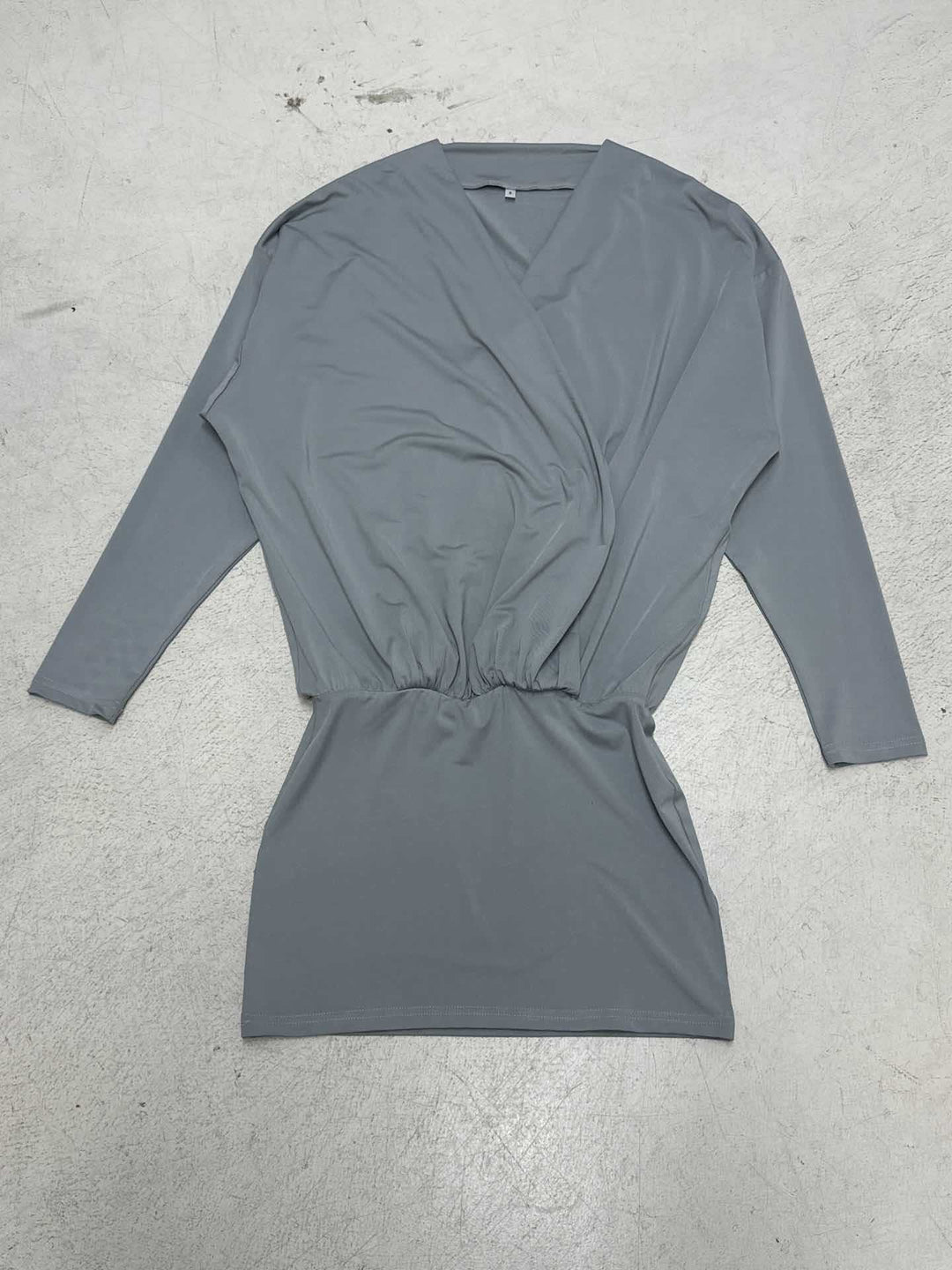 Damen Wickeloberteil mit eleganter Raffung und V-Ausschnitt Drune