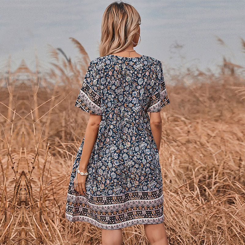 Damen luftiges Blumenkleid mit elastischem Taillenzug und hübschen Rüschendetails Drune