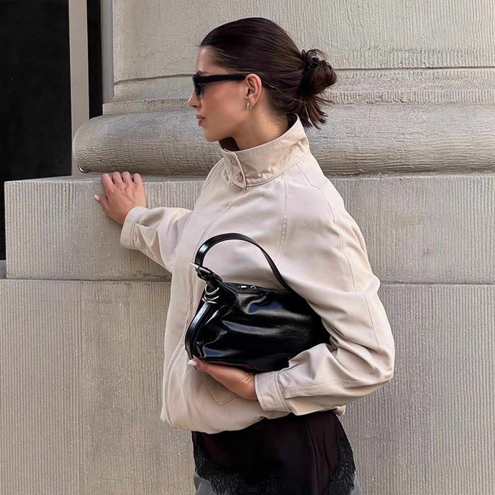 Damen Kunstlederjacke mit hohem Kragen und dekorativen Druckknöpfen Drune
