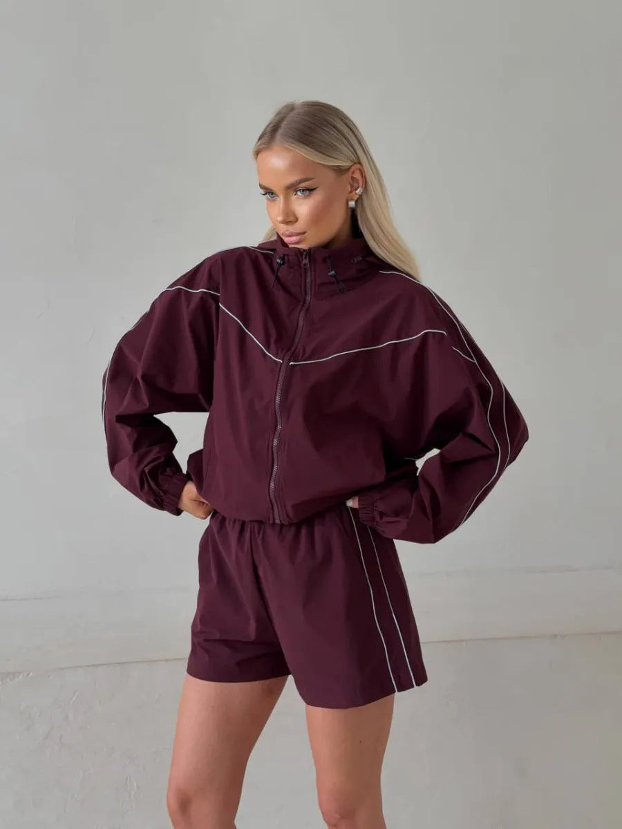 Damen sportlicher Zweiteiler mit cropped Jacke und Shorts Drune