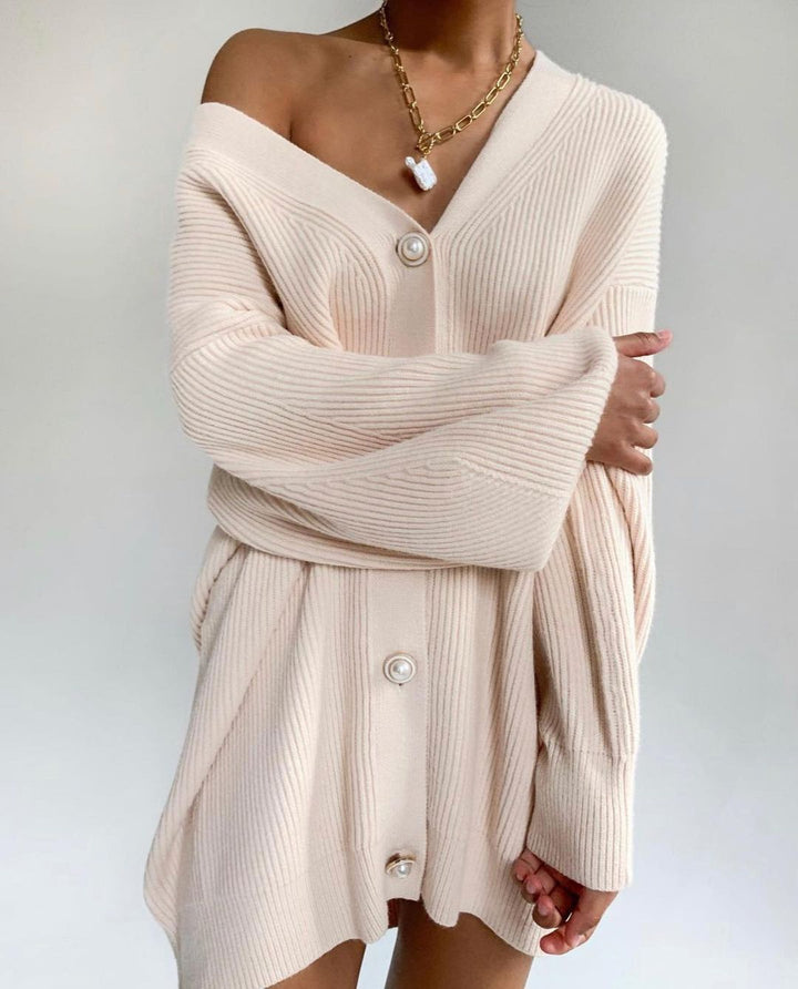 Damen Strickcardigan mit oversized Schnitt und dekorativen Knöpfen Drune