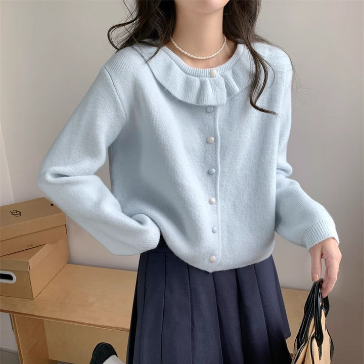 Damen Strickpullover mit romantischem Rüschenkragen und feinen Knopfdetails Drune