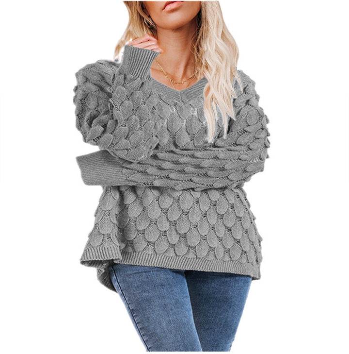 Damen Grobstrickpullover mit skulpturalem Wellenmuster und V-Ausschnitt Drune