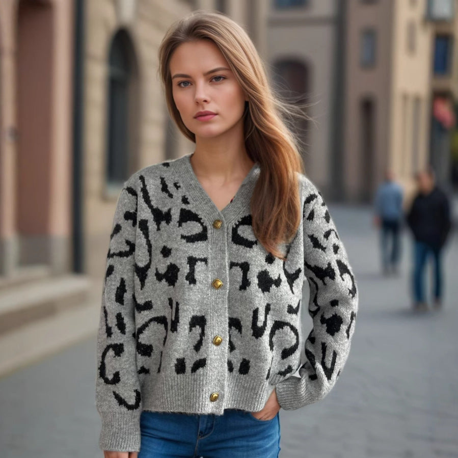 Damen Strickjacke im modernen Leopardenmuster mit Knopfdetails Drune